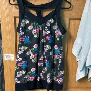 Maurice’s floral tank